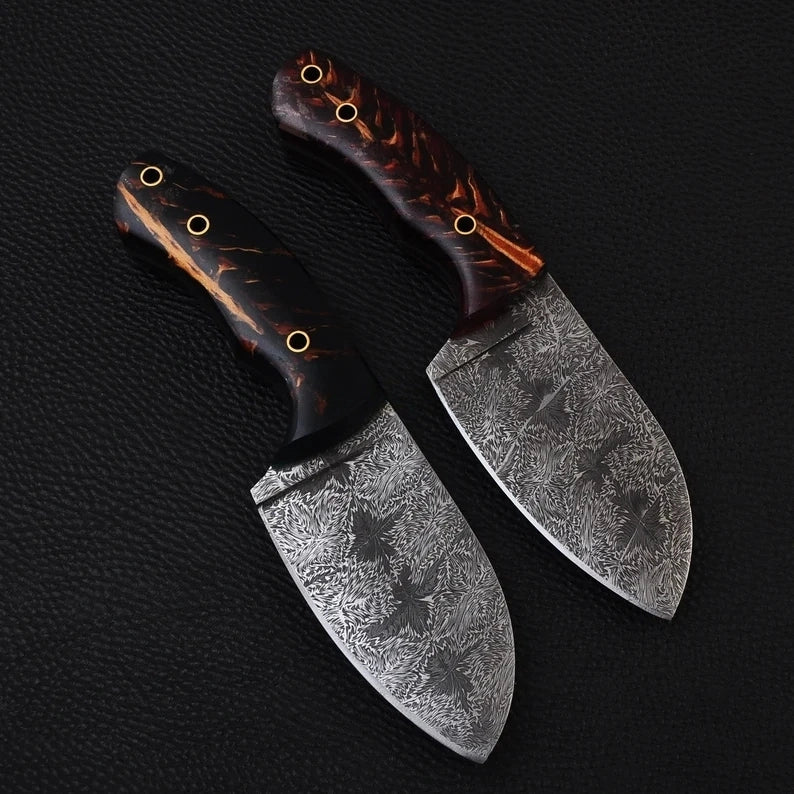 Damascus Steel Skinning Knife 2