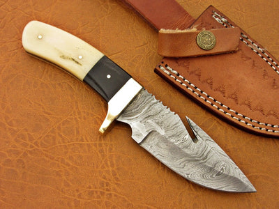 Damascus Steel Blade Gut Hook Handle Buffalo Horn Camel Bone